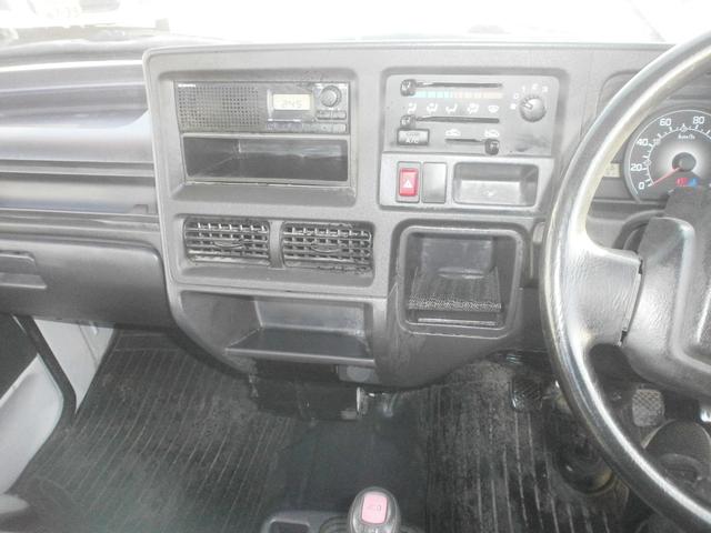 サンバートラック ＴＢ　４ＷＤ　パートタイム　ＡＣあり（12枚目）