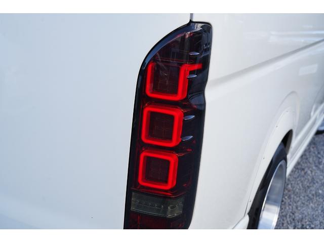 ハイエースワゴン ＧＬ４型後期モデル　社外ナビフルセグ地デジ・バックカメラ・後席モニター・パワードア・ＬＥＤライト・フォグ・ＬＥＤテール・社外エアロ・オーバーフェンダー・マフラー・１８アルミ・ＥＴＣ・スマートキー・セキュリティ・本州仕入（15枚目）