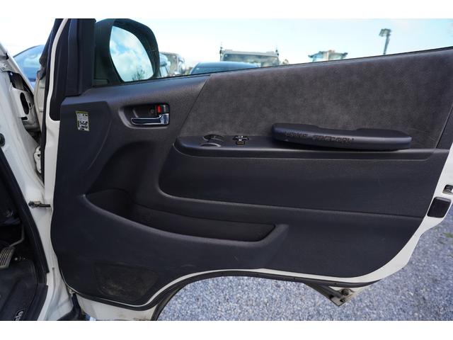 ハイエースワゴン ＧＬ４型後期モデル　社外ナビフルセグ地デジ・バックカメラ・後席モニター・パワードア・ＬＥＤライト・フォグ・ＬＥＤテール・社外エアロ・オーバーフェンダー・マフラー・１８アルミ・ＥＴＣ・スマートキー・セキュリティ・本州仕入（26枚目）