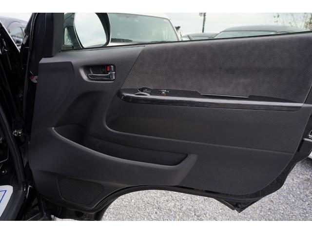 ハイエースワゴン グランドキャビン４型モデル　社外ナビフルセグ地デジ・バックカメラ・後席モニター・パワードア・ＬＥＤライト・フォグ・ＬＥＤテール・Ｆスポイラー・ルーフスポイラー・社外１６アルミ・コンビステア・ＥＴＣ・スマートキー・本州仕入（22枚目）