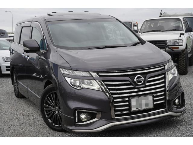 エルグランド ３５０ハイウェイスタープレミアムアーバンクロム後期型　純正ナビ地デジ・３６０全方位アラウンドモニター・後席モニタ・ＢＯＳＥサウンド・サンルーフ・黒革シート・メモリーシート・３オットマン・Ｆスポイラー・ニスモサスペンション・ニスモマフラー・デジタルミラー（6枚目）