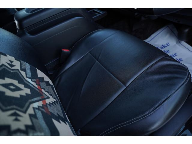 ハイエースワゴン ＧＬ５型モデル　社外ナビ地デジ・Ｂカメラ・後席モニター×２・パワードア・ベッドキット・フロアパネル・Ｆスポイラー・社外１８アルミ・ＬＥＤライト・フォグ・ＥＴＣ・スマートキー・Ｒヒータークーラー・本州仕入・ワンオーナー（19枚目）