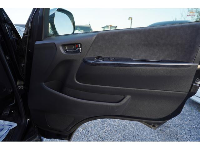 ハイエースワゴン ＧＬ５型モデル　社外ナビ地デジ・Ｂカメラ・後席モニター×２・パワードア・ベッドキット・フロアパネル・Ｆスポイラー・社外１８アルミ・ＬＥＤライト・フォグ・ＥＴＣ・スマートキー・Ｒヒータークーラー・本州仕入・ワンオーナー（21枚目）