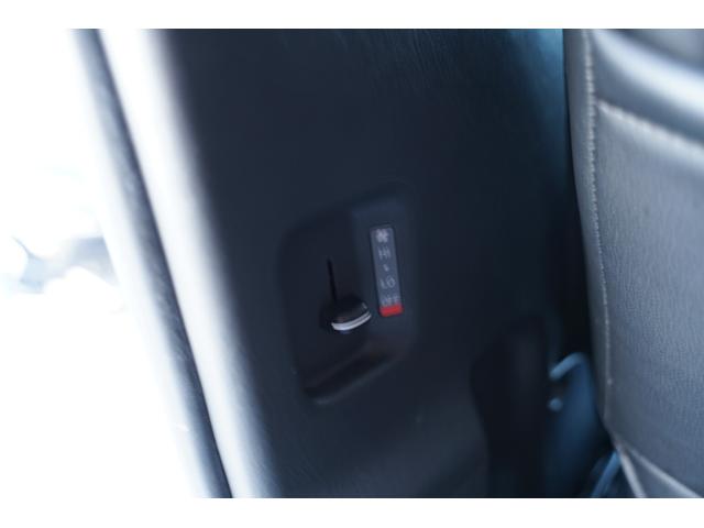 ハイエースワゴン ＧＬ５型モデル　社外ナビ地デジ・Ｂカメラ・後席モニター×２・パワードア・ベッドキット・フロアパネル・Ｆスポイラー・社外１８アルミ・ＬＥＤライト・フォグ・ＥＴＣ・スマートキー・Ｒヒータークーラー・本州仕入・ワンオーナー（44枚目）