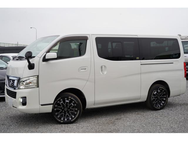 NV350キャラバンバン ロングプレミアムGXターボ 純正ナビフルセグ地デジ・Bカメラ・ベッドキット・HIDライト・LEDフォグ・社外17アルミ・ホワイトレタータイヤ・ドラレコ・ETC・インテリキー・Rヒータークーラー・本州仕入・寒冷地仕様・EGスタータ(5枚目)
