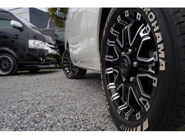 NV350キャラバンバン ロングプレミアムGXターボ 純正ナビフルセグ地デジ・Bカメラ・ベッドキット・HIDライト・LEDフォグ・社外17アルミ・ホワイトレタータイヤ・ドラレコ・ETC・インテリキー・Rヒータークーラー・本州仕入・寒冷地仕様・EGスタータ(15枚目)