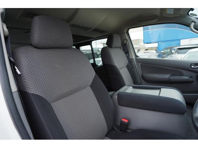 NV350キャラバンバン ロングプレミアムGXターボ 純正ナビフルセグ地デジ・Bカメラ・ベッドキット・HIDライト・LEDフォグ・社外17アルミ・ホワイトレタータイヤ・ドラレコ・ETC・インテリキー・Rヒータークーラー・本州仕入・寒冷地仕様・EGスタータ(20枚目)