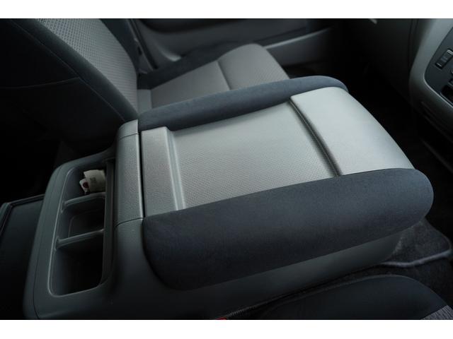 NV350キャラバンバン ロングプレミアムGXターボ 純正ナビフルセグ地デジ・Bカメラ・ベッドキット・HIDライト・LEDフォグ・社外17アルミ・ホワイトレタータイヤ・ドラレコ・ETC・インテリキー・Rヒータークーラー・本州仕入・寒冷地仕様・EGスタータ(31枚目)