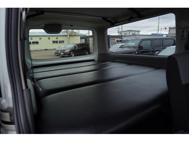 NV350キャラバンバン ロングプレミアムGXターボ 純正ナビフルセグ地デジ・Bカメラ・ベッドキット・HIDライト・LEDフォグ・社外17アルミ・ホワイトレタータイヤ・ドラレコ・ETC・インテリキー・Rヒータークーラー・本州仕入・寒冷地仕様・EGスタータ(37枚目)