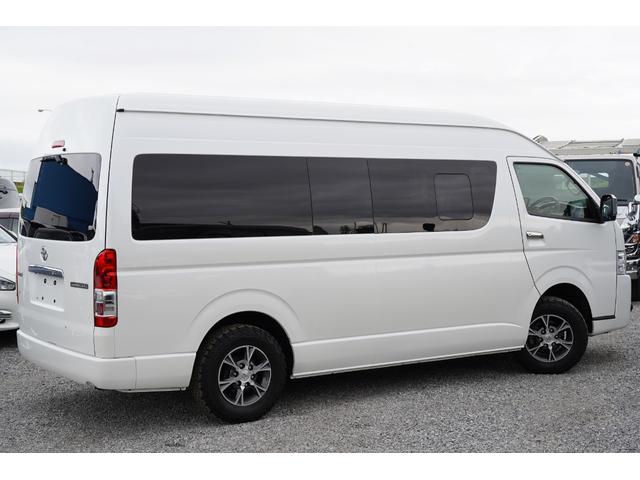 ハイエースワゴン グランドキャビン６型モデル　６型モデル・アルパイン１１インチナビフルセグ地デジ・バックカメラ・パワードア・衝突軽減ブレーキ・ＬＥＤライト・ＬＥＤ切り替えフォグ・スマートキー・ＥＴＣ・Ｒヒータークーラー・寒冷地仕様・ＥＧスターター（10枚目）