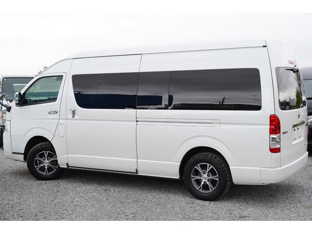 ハイエースワゴン グランドキャビン６型モデル　６型モデル・アルパイン１１インチナビフルセグ地デジ・バックカメラ・パワードア・衝突軽減ブレーキ・ＬＥＤライト・ＬＥＤ切り替えフォグ・スマートキー・ＥＴＣ・Ｒヒータークーラー・寒冷地仕様・ＥＧスターター（13枚目）