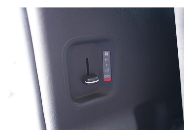 ハイエースワゴン グランドキャビン６型モデル　６型モデル・アルパイン１１インチナビフルセグ地デジ・バックカメラ・パワードア・衝突軽減ブレーキ・ＬＥＤライト・ＬＥＤ切り替えフォグ・スマートキー・ＥＴＣ・Ｒヒータークーラー・寒冷地仕様・ＥＧスターター（45枚目）