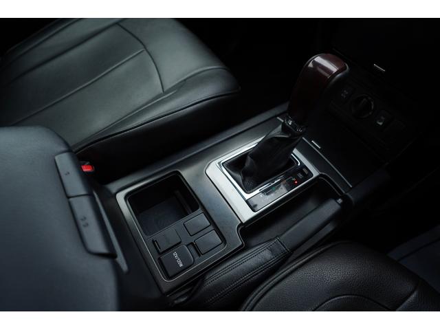 ランドクルーザープラド ＴＸ　サンルーフ　リフトアップ　電動サンルーフ・社外ナビフルセグ地デジ・バックカメラ・リフトアップ・オールテレーンタイヤ・ヒッチメンバー・ラプターグリル・ＬＥＤライト・コンビステア・スマートキー・ＥＴＣ・ドラレコ・ＥＧスターター（32枚目）