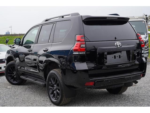 ランドクルーザープラド TX Lパッケージ マットブラックエディション最終モデル 最終モデル・純正9型ナビ地デジ・バックカメラ・電動サンルーフ・7人乗・黒革シート・パワーシート・シートベンチレーション・3列目電動格納・衝突軽減ブレーキ・レーダークルーズ・アンビエントライト・本州仕入(13枚目)