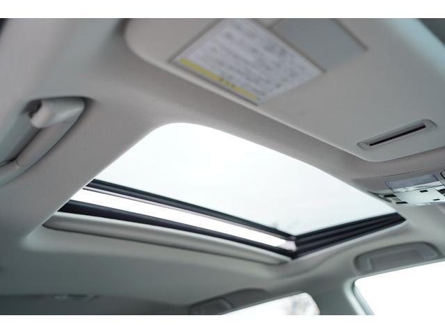 ランドクルーザープラド TX Lパッケージ マットブラックエディション最終モデル 最終モデル・純正9型ナビ地デジ・バックカメラ・電動サンルーフ・7人乗・黒革シート・パワーシート・シートベンチレーション・3列目電動格納・衝突軽減ブレーキ・レーダークルーズ・アンビエントライト・本州仕入(19枚目)