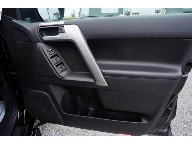 ランドクルーザープラド TX Lパッケージ マットブラックエディション最終モデル 最終モデル・純正9型ナビ地デジ・バックカメラ・電動サンルーフ・7人乗・黒革シート・パワーシート・シートベンチレーション・3列目電動格納・衝突軽減ブレーキ・レーダークルーズ・アンビエントライト・本州仕入(27枚目)