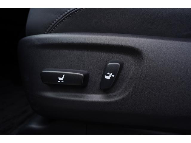 ランドクルーザープラド TX Lパッケージ マットブラックエディション最終モデル 最終モデル・純正9型ナビ地デジ・バックカメラ・電動サンルーフ・7人乗・黒革シート・パワーシート・シートベンチレーション・3列目電動格納・衝突軽減ブレーキ・レーダークルーズ・アンビエントライト・本州仕入(30枚目)