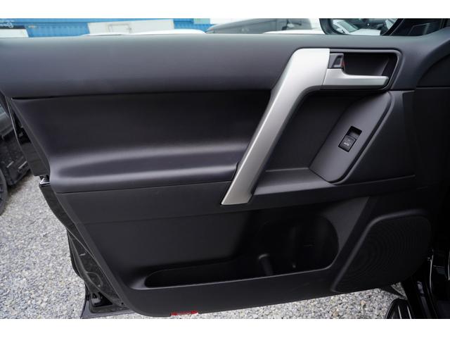 ランドクルーザープラド TX Lパッケージ マットブラックエディション最終モデル 最終モデル・純正9型ナビ地デジ・バックカメラ・電動サンルーフ・7人乗・黒革シート・パワーシート・シートベンチレーション・3列目電動格納・衝突軽減ブレーキ・レーダークルーズ・アンビエントライト・本州仕入(31枚目)