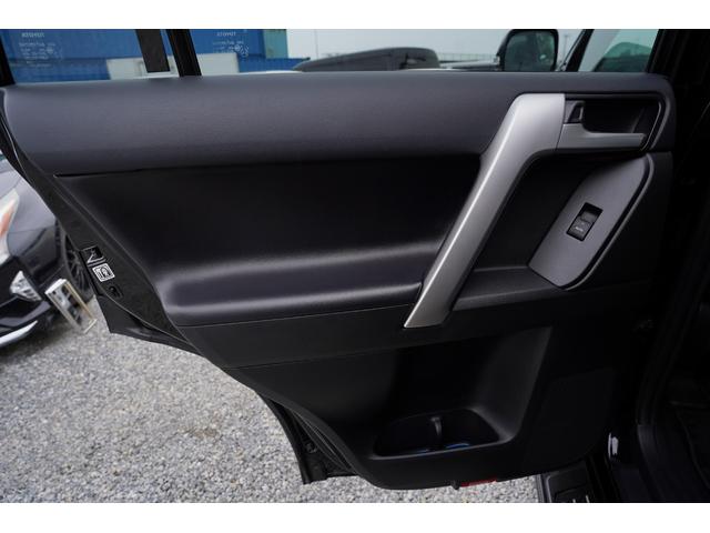 ランドクルーザープラド TX Lパッケージ マットブラックエディション最終モデル 最終モデル・純正9型ナビ地デジ・バックカメラ・電動サンルーフ・7人乗・黒革シート・パワーシート・シートベンチレーション・3列目電動格納・衝突軽減ブレーキ・レーダークルーズ・アンビエントライト・本州仕入(50枚目)