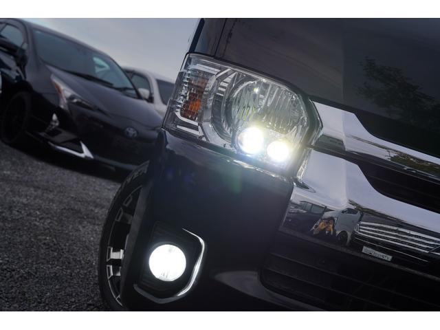 ハイエースワゴン ＧＬ４型後期モデル　アルパイン１１インチナビ地デジ・Ｂカメラ・後席モニター・アルパインデジタルミラー・ルーフスピーカー・ベッドキット・パワードア・コンビステア・社外１７アルミ・社外足回り・ショック・スタビ・ＬＥＤライト（7枚目）