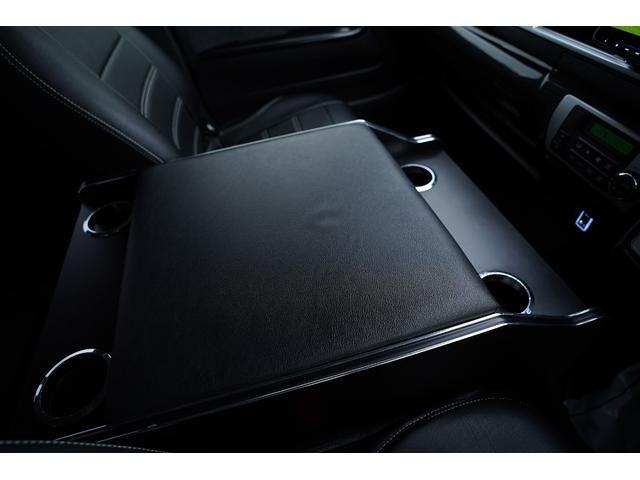 ハイエースワゴン ＧＬ４型後期モデル　アルパイン１１インチナビ地デジ・Ｂカメラ・後席モニター・アルパインデジタルミラー・ルーフスピーカー・ベッドキット・パワードア・コンビステア・社外１７アルミ・社外足回り・ショック・スタビ・ＬＥＤライト（31枚目）