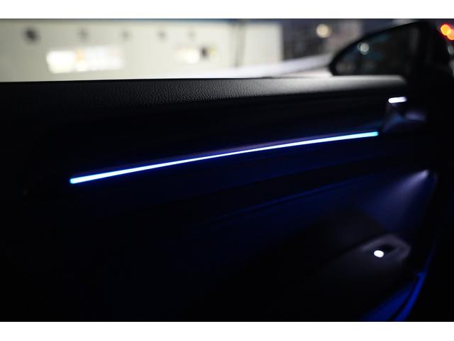 ゴルフR ベースグレード ディスカバープロナビフルセグ地デジ・R専用黒革シート・パワーシート・シートヒーター・アンビエントライト・衝突軽減ブレーキ・レーダークルーズ・レーンキープ・ETC・スマートキー・ワンオーナー・本州仕入(29枚目)