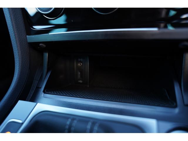 ゴルフR ベースグレード ディスカバープロナビフルセグ地デジ・R専用黒革シート・パワーシート・シートヒーター・アンビエントライト・衝突軽減ブレーキ・レーダークルーズ・レーンキープ・ETC・スマートキー・ワンオーナー・本州仕入(38枚目)