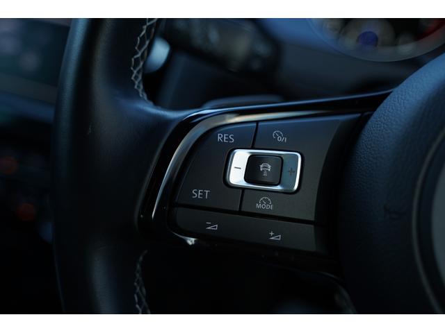 ゴルフR ベースグレード ディスカバープロナビフルセグ地デジ・R専用黒革シート・パワーシート・シートヒーター・アンビエントライト・衝突軽減ブレーキ・レーダークルーズ・レーンキープ・ETC・スマートキー・ワンオーナー・本州仕入(39枚目)