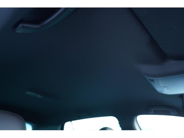 ゴルフR ベースグレード ディスカバープロナビフルセグ地デジ・R専用黒革シート・パワーシート・シートヒーター・アンビエントライト・衝突軽減ブレーキ・レーダークルーズ・レーンキープ・ETC・スマートキー・ワンオーナー・本州仕入(49枚目)