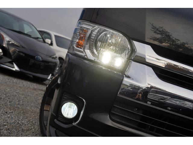 ハイエースワゴン GL5型モデル 純正ナビ地デジ・Bカメラ・後席モニター・パワードア・衝突軽減ブレーキ・レーンキープ・Fスポイラー・社外17アルミ・ベッドキット・LEDライトフォグ・LEDテール・スマートキー・ソナー・寒冷地・本州仕入(8枚目)