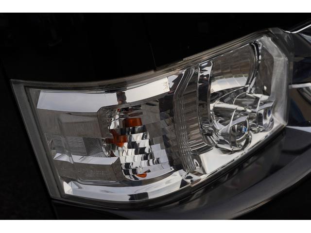 ハイエースワゴン GL5型モデル 純正ナビ地デジ・Bカメラ・後席モニター・パワードア・衝突軽減ブレーキ・レーンキープ・Fスポイラー・社外17アルミ・ベッドキット・LEDライトフォグ・LEDテール・スマートキー・ソナー・寒冷地・本州仕入(9枚目)