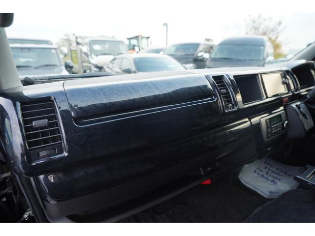 ハイエースワゴン GL5型モデル 純正ナビ地デジ・Bカメラ・後席モニター・パワードア・衝突軽減ブレーキ・レーンキープ・Fスポイラー・社外17アルミ・ベッドキット・LEDライトフォグ・LEDテール・スマートキー・ソナー・寒冷地・本州仕入(24枚目)