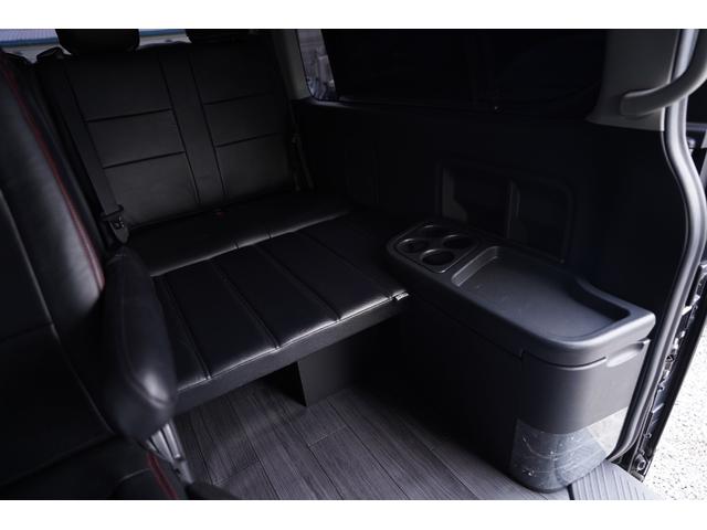 ハイエースワゴン GL5型モデル 純正ナビ地デジ・Bカメラ・後席モニター・パワードア・衝突軽減ブレーキ・レーンキープ・Fスポイラー・社外17アルミ・ベッドキット・LEDライトフォグ・LEDテール・スマートキー・ソナー・寒冷地・本州仕入(45枚目)