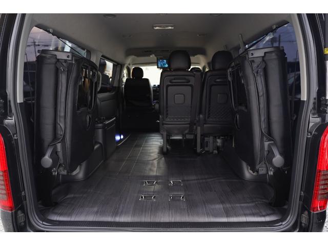 ハイエースワゴン GL5型モデル 純正ナビ地デジ・Bカメラ・後席モニター・パワードア・衝突軽減ブレーキ・レーンキープ・Fスポイラー・社外17アルミ・ベッドキット・LEDライトフォグ・LEDテール・スマートキー・ソナー・寒冷地・本州仕入(52枚目)