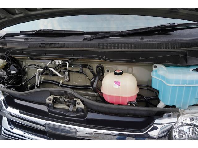 ハイエースワゴン GL5型モデル 純正ナビ地デジ・Bカメラ・後席モニター・パワードア・衝突軽減ブレーキ・レーンキープ・Fスポイラー・社外17アルミ・ベッドキット・LEDライトフォグ・LEDテール・スマートキー・ソナー・寒冷地・本州仕入(59枚目)