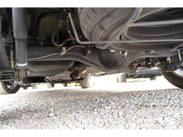 ハイエースワゴン GL5型モデル 純正ナビ地デジ・Bカメラ・後席モニター・パワードア・衝突軽減ブレーキ・レーンキープ・Fスポイラー・社外17アルミ・ベッドキット・LEDライトフォグ・LEDテール・スマートキー・ソナー・寒冷地・本州仕入(61枚目)