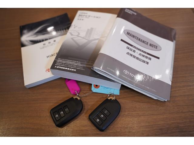 ハイエースワゴン GL5型モデル 純正ナビ地デジ・Bカメラ・後席モニター・パワードア・衝突軽減ブレーキ・レーンキープ・Fスポイラー・社外17アルミ・ベッドキット・LEDライトフォグ・LEDテール・スマートキー・ソナー・寒冷地・本州仕入(62枚目)