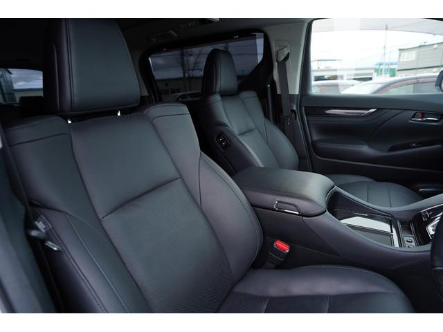 アルファード ２．５Ｓ　Ｃパッケージ　純正Ｄオーディオフルセグ地デジ・後席モニター・ＤＶＤ再生・両側パワードア・パワーゲート・合皮シート・シートベンチレーション・７人乗パワーオットマン・衝突軽減・レーダークルーズ・レーンキープ・本州仕入（18枚目）