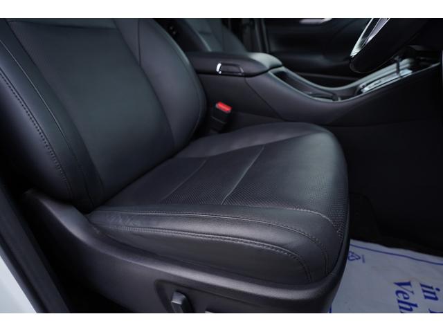 アルファード ２．５Ｓ　Ｃパッケージ　純正Ｄオーディオフルセグ地デジ・後席モニター・ＤＶＤ再生・両側パワードア・パワーゲート・合皮シート・シートベンチレーション・７人乗パワーオットマン・衝突軽減・レーダークルーズ・レーンキープ・本州仕入（20枚目）