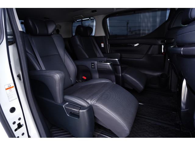 アルファード ２．５Ｓ　Ｃパッケージ　純正Ｄオーディオフルセグ地デジ・後席モニター・ＤＶＤ再生・両側パワードア・パワーゲート・合皮シート・シートベンチレーション・７人乗パワーオットマン・衝突軽減・レーダークルーズ・レーンキープ・本州仕入（44枚目）