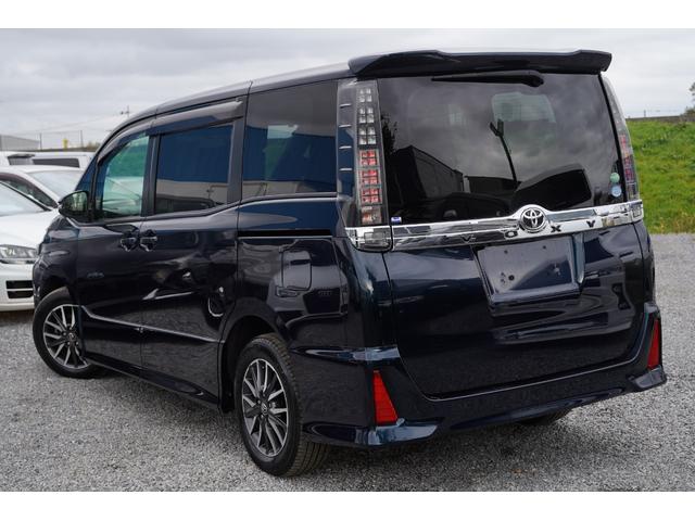 ヴォクシー ＺＳ　アルパインナビフルセグ地デジ・バックカメラ・両側パワードア・ＬＥＤライト・ＥＴＣ・スマートキー・プッシュスタート・Ｉストップ・寒冷地仕様・リアヒーター（10枚目）