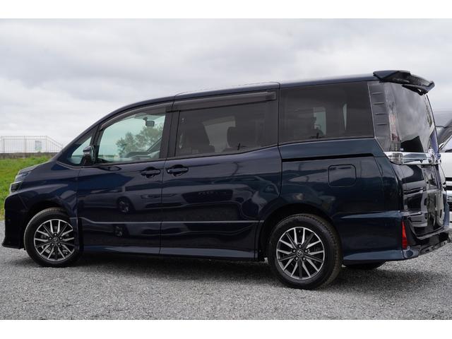 ヴォクシー ＺＳ　アルパインナビフルセグ地デジ・バックカメラ・両側パワードア・ＬＥＤライト・ＥＴＣ・スマートキー・プッシュスタート・Ｉストップ・寒冷地仕様・リアヒーター（12枚目）