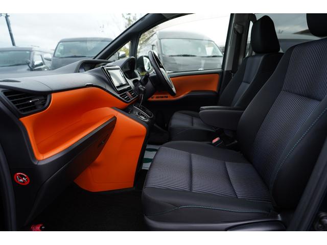 ヴォクシー ＺＳ　アルパインナビフルセグ地デジ・バックカメラ・両側パワードア・ＬＥＤライト・ＥＴＣ・スマートキー・プッシュスタート・Ｉストップ・寒冷地仕様・リアヒーター（22枚目）