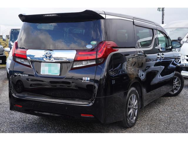 アルファードハイブリッド Ｇ　Ｆパッケージ　純正ナビフルセグ地デジ・バックカメラ・後席モニター・ベージュ本革シート・エグゼクティブシート・パワーオットマン・メモリーシート・シートヒーター・ステアヒーター・両側パワードア・パワーゲート・本州仕入（12枚目）