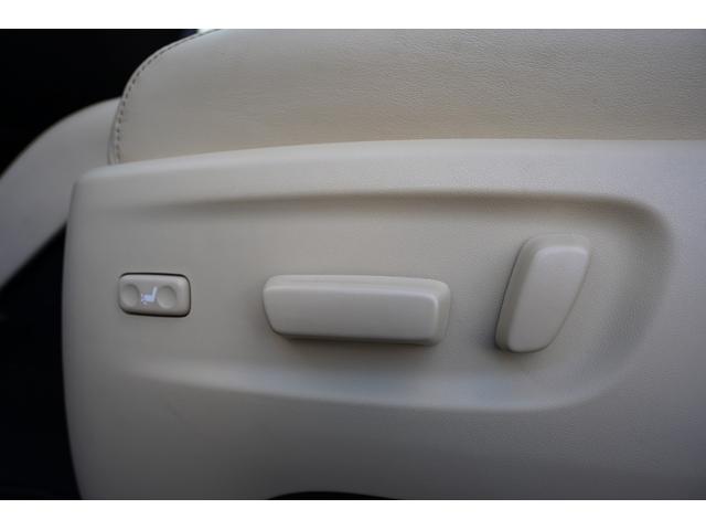 アルファードハイブリッド Ｇ　Ｆパッケージ　純正ナビフルセグ地デジ・バックカメラ・後席モニター・ベージュ本革シート・エグゼクティブシート・パワーオットマン・メモリーシート・シートヒーター・ステアヒーター・両側パワードア・パワーゲート・本州仕入（26枚目）