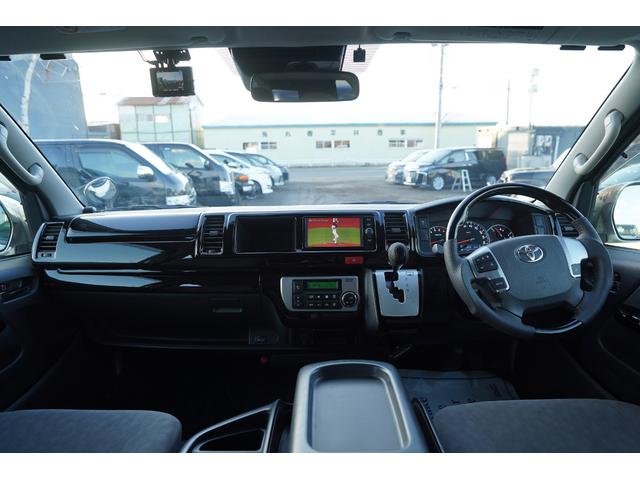 ハイエースワゴン ＧＬ５型モデル　純正ナビ地デジ・Ｂカメラ・１２．１後席モニター・パワードア・衝突軽減ブレーキ・レーンキープ・ＬＥＤライト・切替フォグ・ＥＴＣ・スマートキー・ドラレコ・寒冷地・Ｒヒータークーラー・ワンオーナー・本州仕入（18枚目）