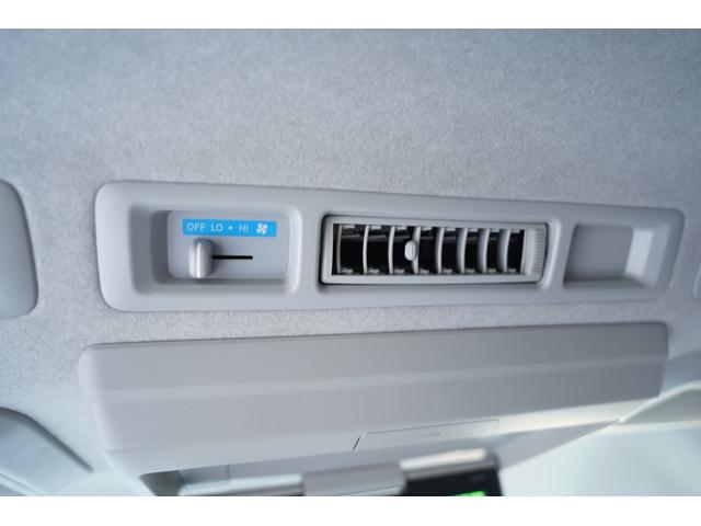 ハイエースワゴン ＧＬ５型モデル　純正ナビ地デジ・Ｂカメラ・１２．１後席モニター・パワードア・衝突軽減ブレーキ・レーンキープ・ＬＥＤライト・切替フォグ・ＥＴＣ・スマートキー・ドラレコ・寒冷地・Ｒヒータークーラー・ワンオーナー・本州仕入（47枚目）