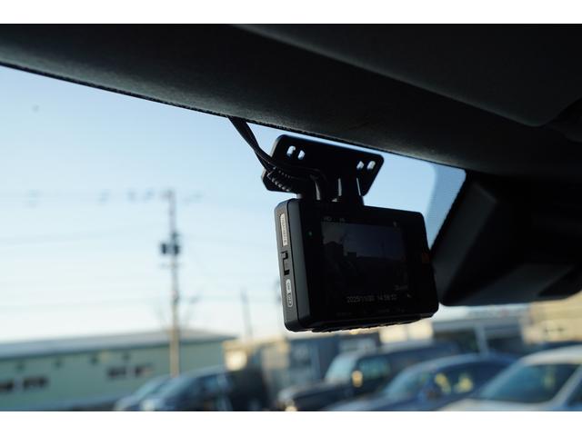 ハイエースワゴン ＧＬ５型モデル　純正ナビ地デジ・Ｂカメラ・１２．１後席モニター・パワードア・衝突軽減ブレーキ・レーンキープ・ＬＥＤライト・切替フォグ・ＥＴＣ・スマートキー・ドラレコ・寒冷地・Ｒヒータークーラー・ワンオーナー・本州仕入（52枚目）