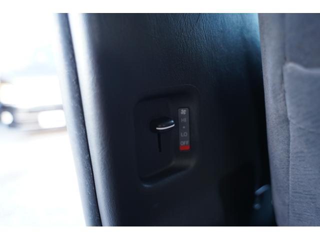 ハイエースワゴン ＧＬ４型後期モデル　アルパインナビフルセグ地デジ・バックカメラ・後席モニター・パワードア・ＬＥＤライト・ＬＥＤ切替フォグ・コンビステア・ＥＴＣ・スマートキー・１００Ｖ電源・純正１５アルミ・Ｒヒータークーラー・本州仕入（43枚目）