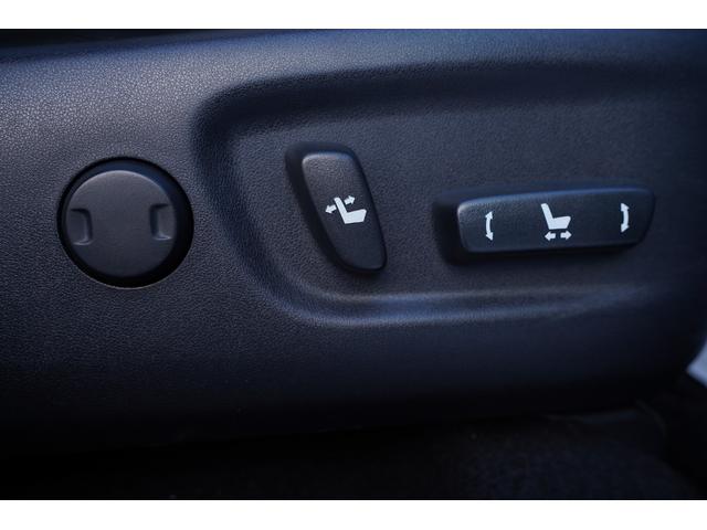 ＮＸ ＮＸ２００ｔ　バージョンＬ　パノラミックガラスルーフ　純正ナビフルセグ地デジ・バックカメラ・パノラミックガラスルーフ・３眼ＬＥＤライト・本革シート・メモリーＰシート・シートヒーターエアコン・ステアヒーター・２列目電動格納・パワーゲート・ＥＴＣ・本州仕入（20枚目）